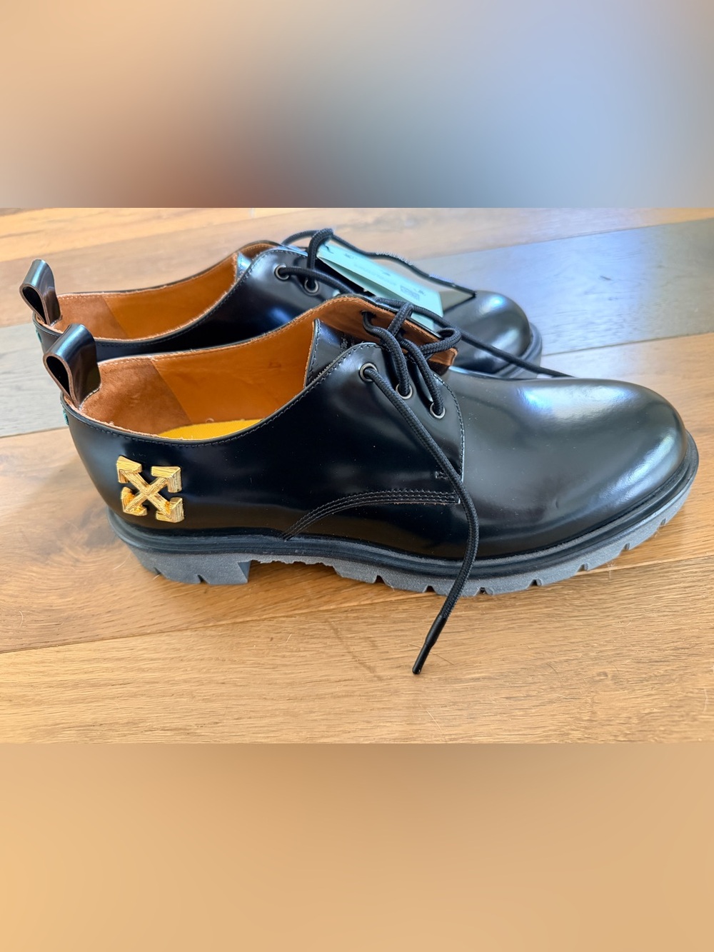 Off-White Arrow Derby NWT